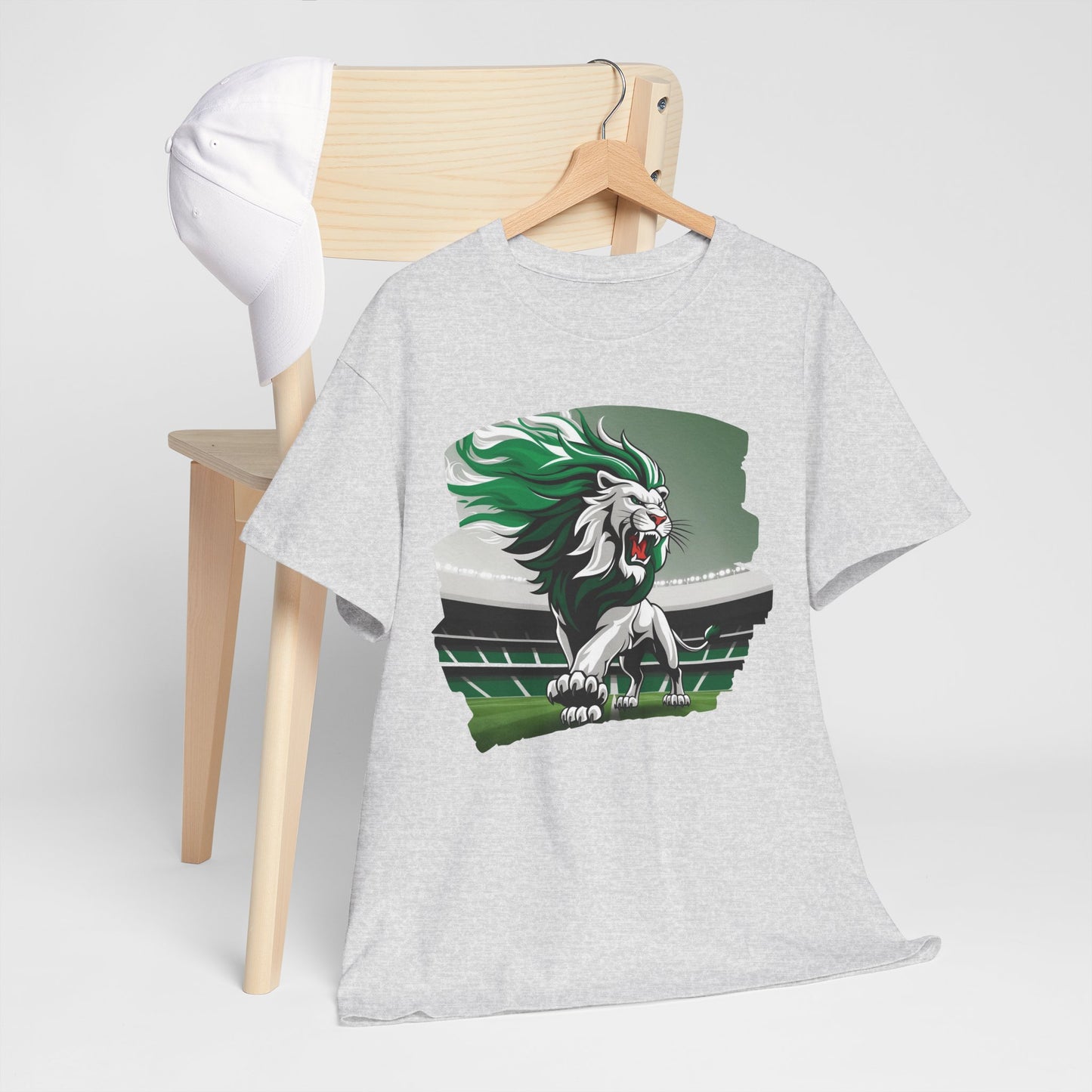 Imposing Lion | Claw and Glory