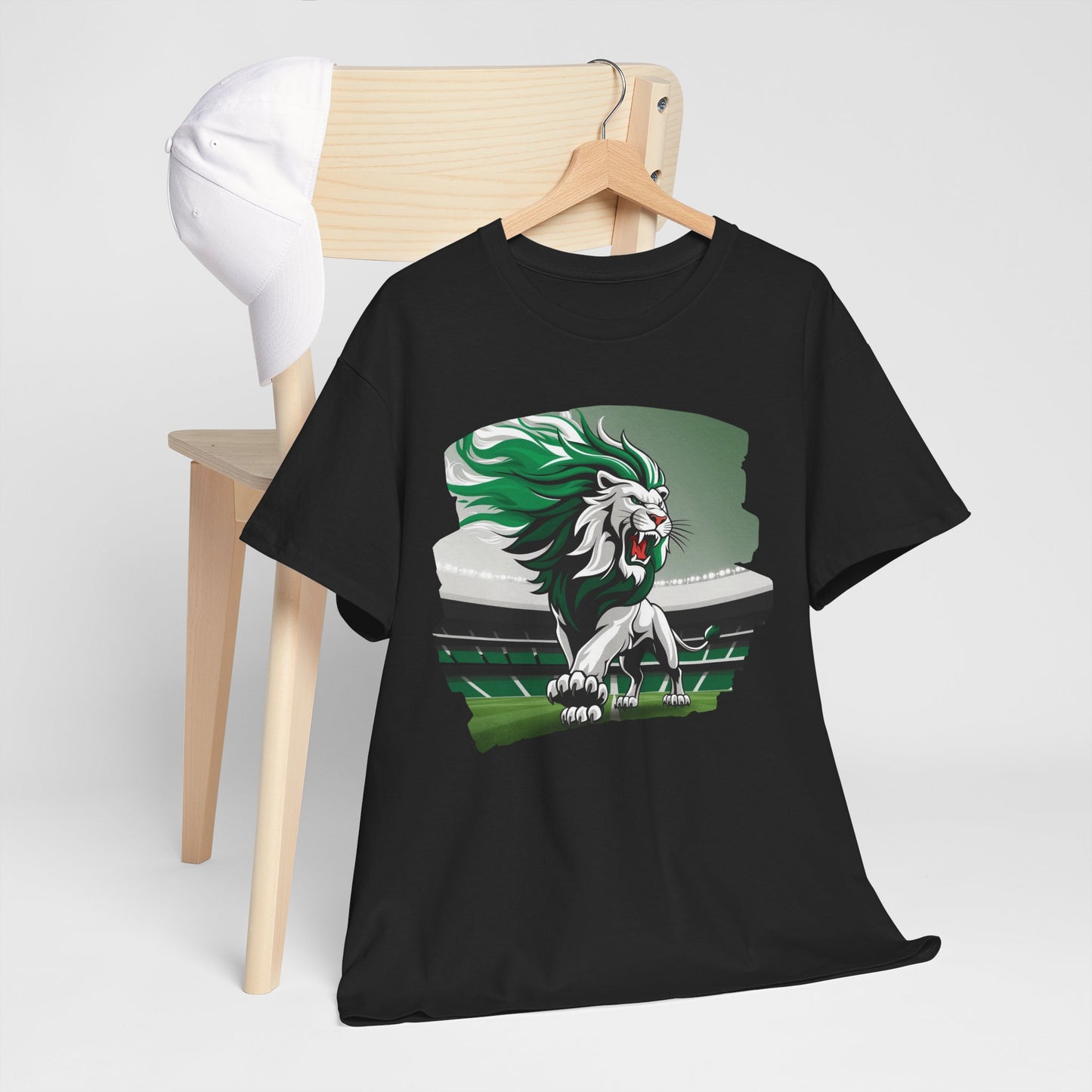 Imposing Lion | Claw and Glory